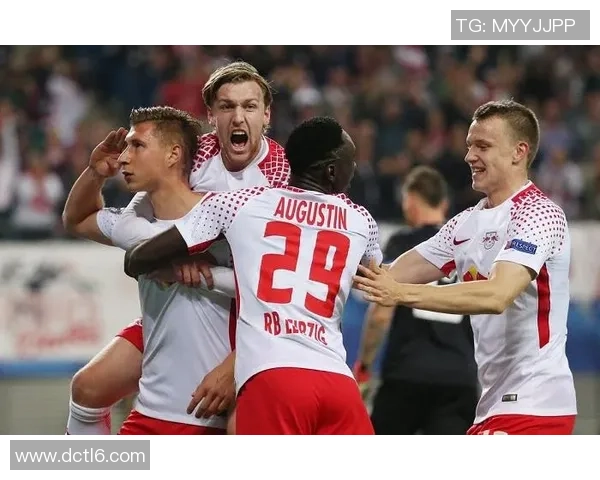 莱比锡逆转波尔图全场沸腾战术解析与精彩瞬间回顾