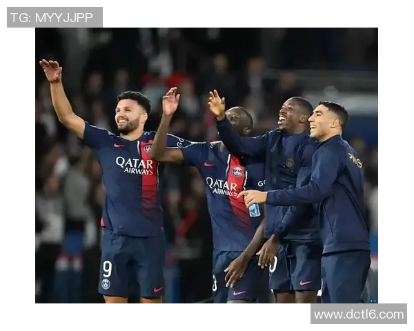 热刺狂胜巴黎圣日耳曼6-2赛场瞬间引发热烈反响与讨论