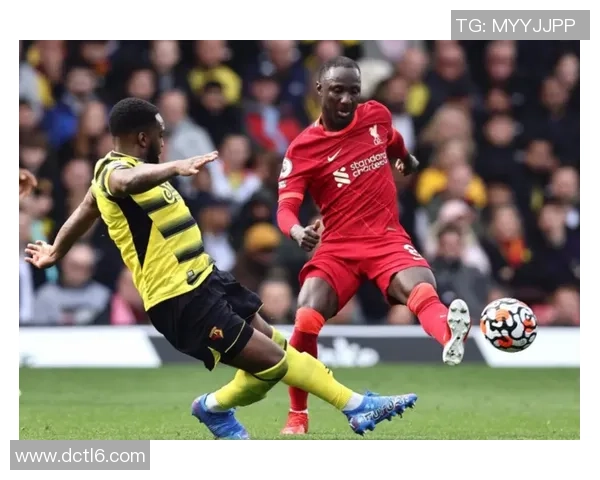 英超精彩对决那不勒斯3-0战胜多特蒙德帽子戏法引发全场狂欢